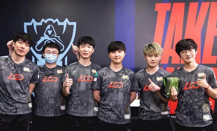 处于职业生 处于职业生