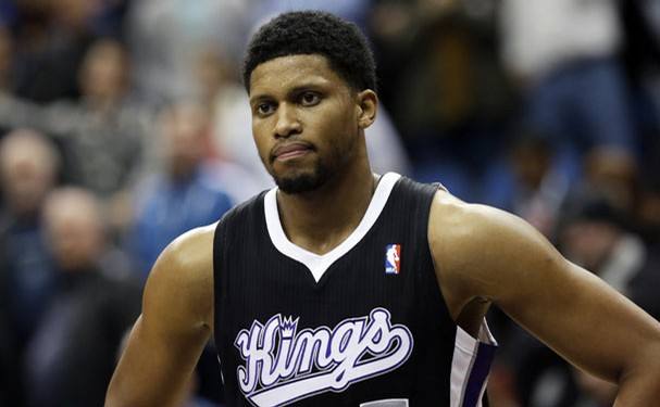 也使他多次 也使他多次