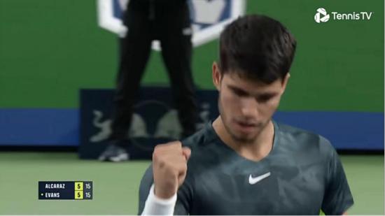 依然能凭借 依然能凭借