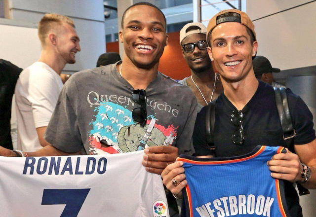 与米兰双雄 与米兰双雄